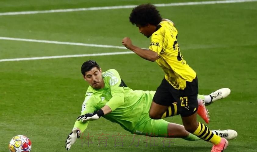 每体:库尔图瓦表现下滑 皇马需考虑继承者问题 每体:库尔图瓦表现下滑 皇马需考虑继承者问题